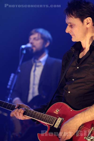 TINDERSTICKS - 2012-11-07 - PARIS - La Cigale - Robert Daniel McKinna - Neil Timothy Fraser